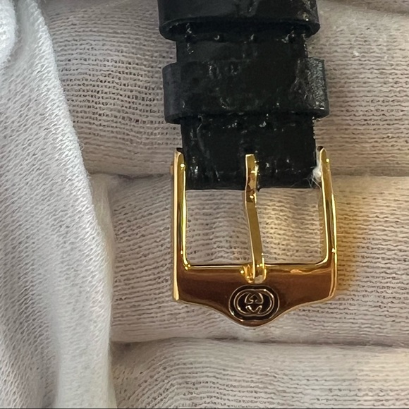 ✨SOLD✨Gucci Watch - Picture 5 of 8